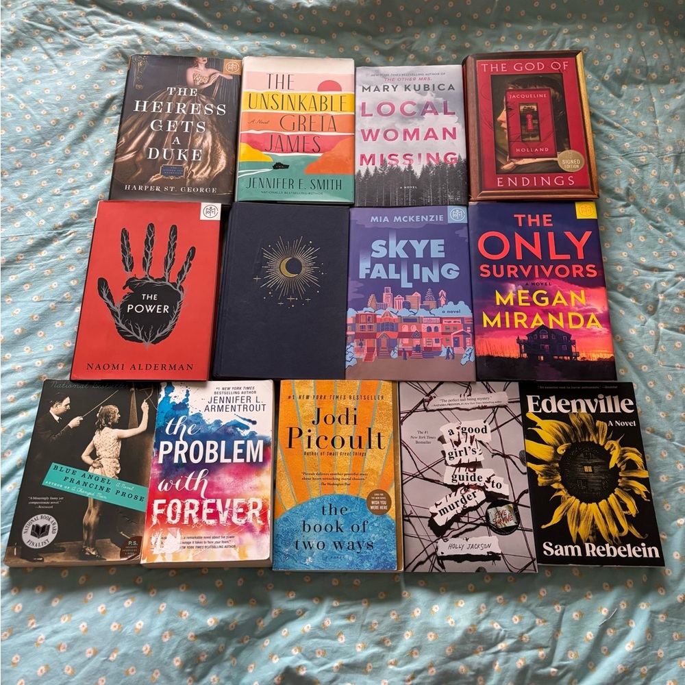 Trending Fiction Book bundle lot